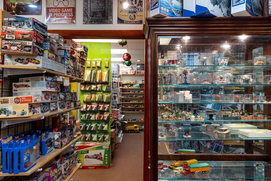 We are the "Hobby & Toy Experts", each of us with over 30 years of experience in our family owned business
